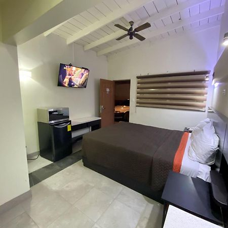 Motel Reno Tijuana Eksteriør bilde