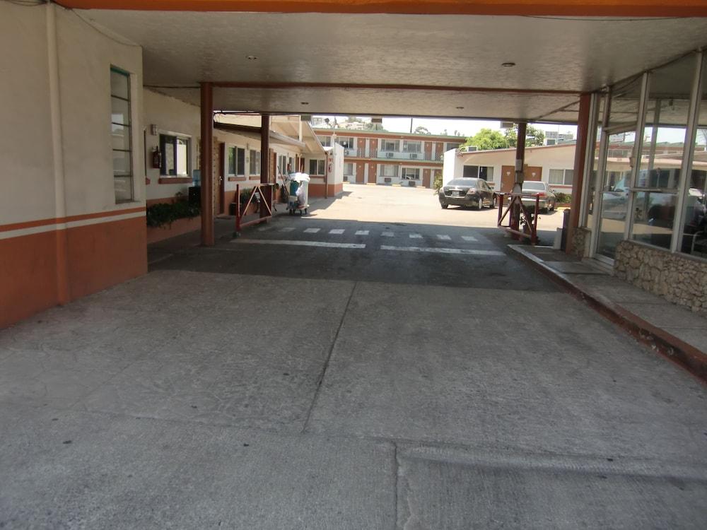 Motel Reno Tijuana Eksteriør bilde