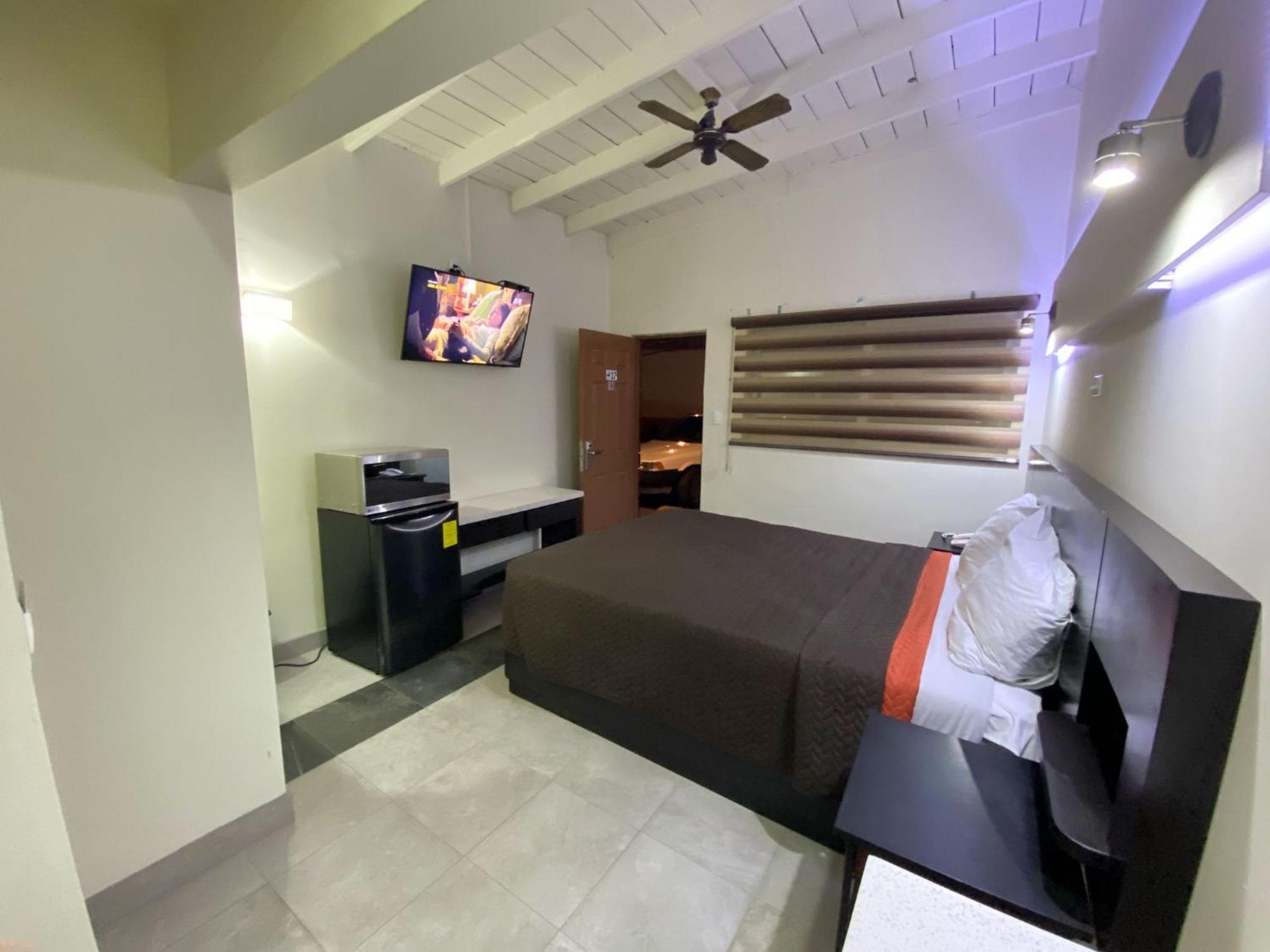 Motel Reno Tijuana Eksteriør bilde